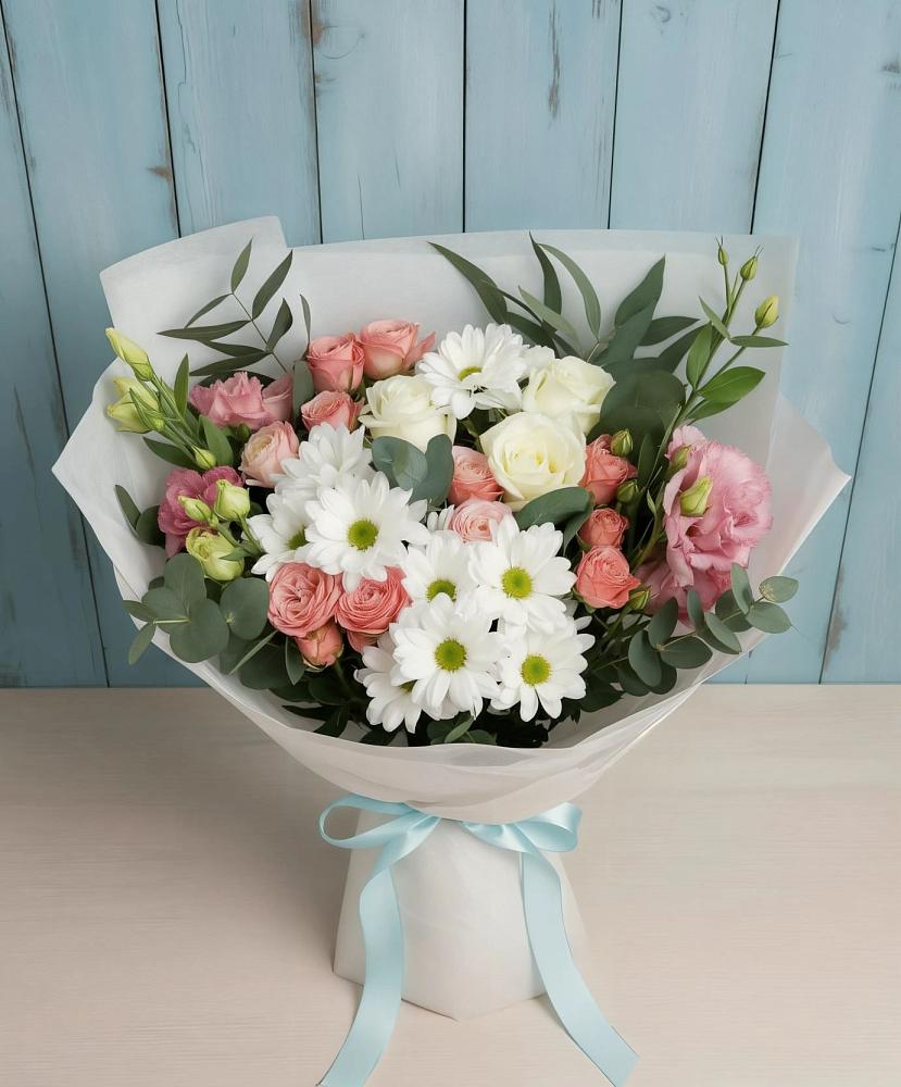 Букет цветов из: Розы, Лизиантусы и Хризантемы в Шали