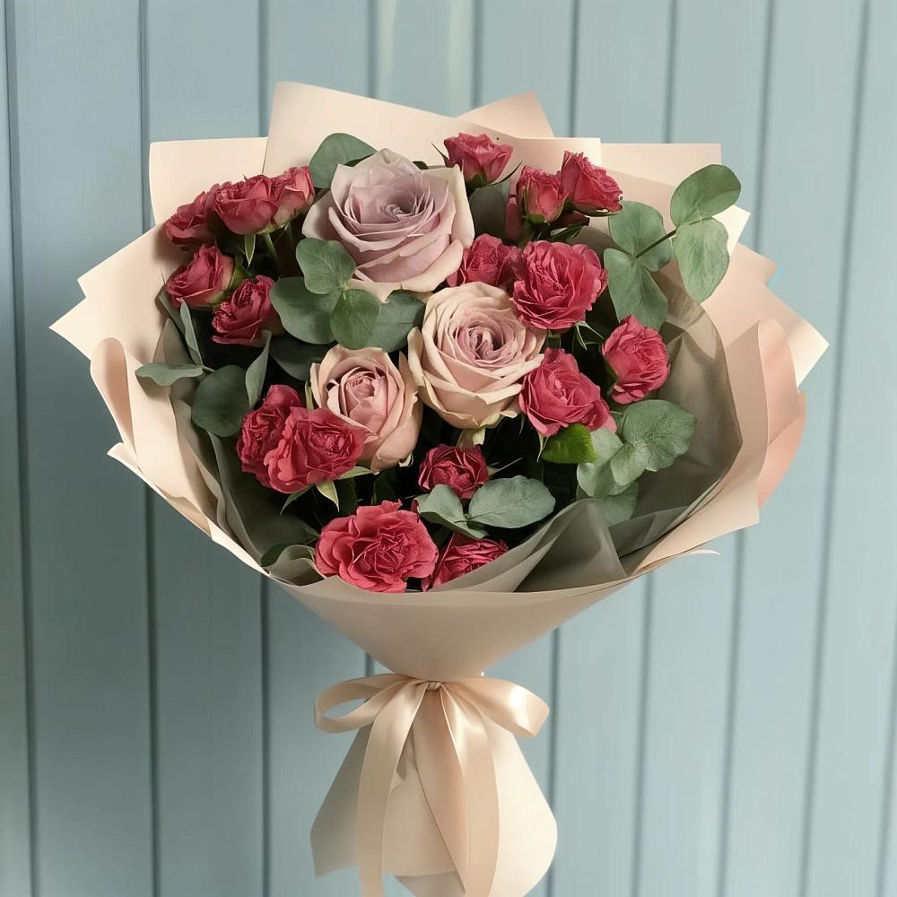 Букет цветов из: Гвоздики и Розы в Шали