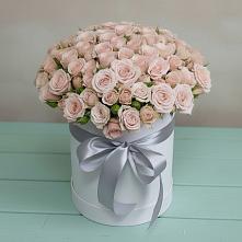 Цветочная композиция из Розы в шляпной коробке в Шали