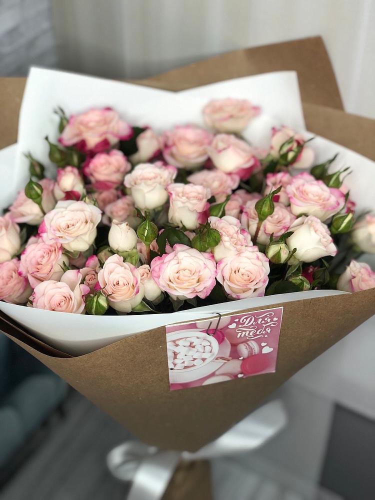 Букет цветов из: Розы в Шали