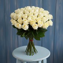 Букет 51 Белая роза Эдлесс Лав в Шали