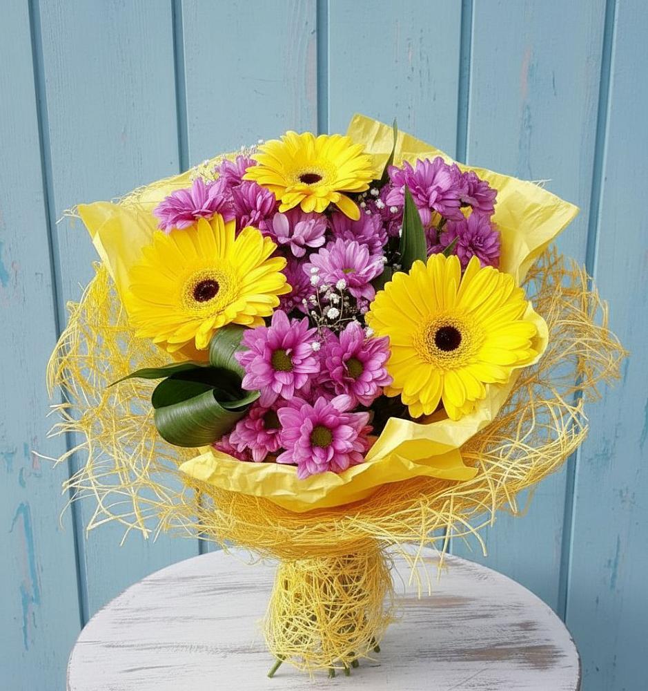 Букет цветов из: Хризантемы и Герберы в Шали