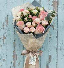 Букет цветов из:  Розы в Шали