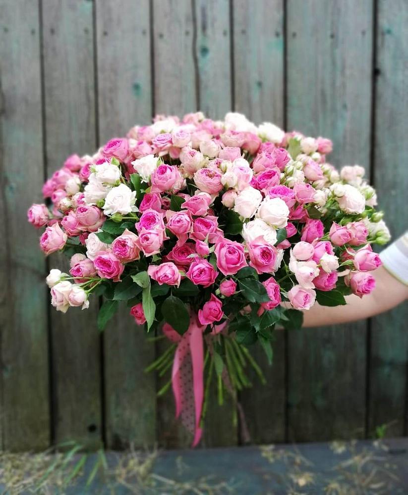 Букет Розовые кустовые розы Натали и Лав Лидия в Шали