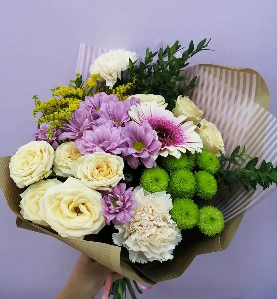 Букет цветов из: Хризантемы, Розы, Гвоздики и Герберы в Шали