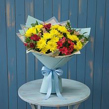 Букет цветов из:  Альстромерии и Хризантемы в Шали