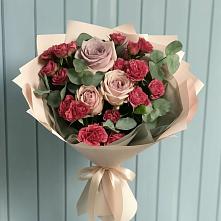 Букет цветов из:  Гвоздики и Розы в Шали