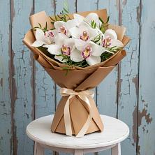 Букет цветов из:  Орхидеи и Розы в Шали