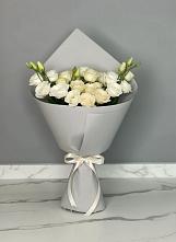 Букет цветов из:  Розы и Лизиантусы в Шали